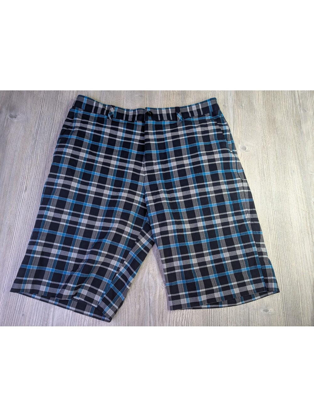 Adidas Golf Shorts ClimaLite Performance Mens Plaid Gray Blue Size 32